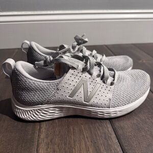 New Balance Fresh Foam Sport Gray Running Shoes Sneakers 8 Like New!
